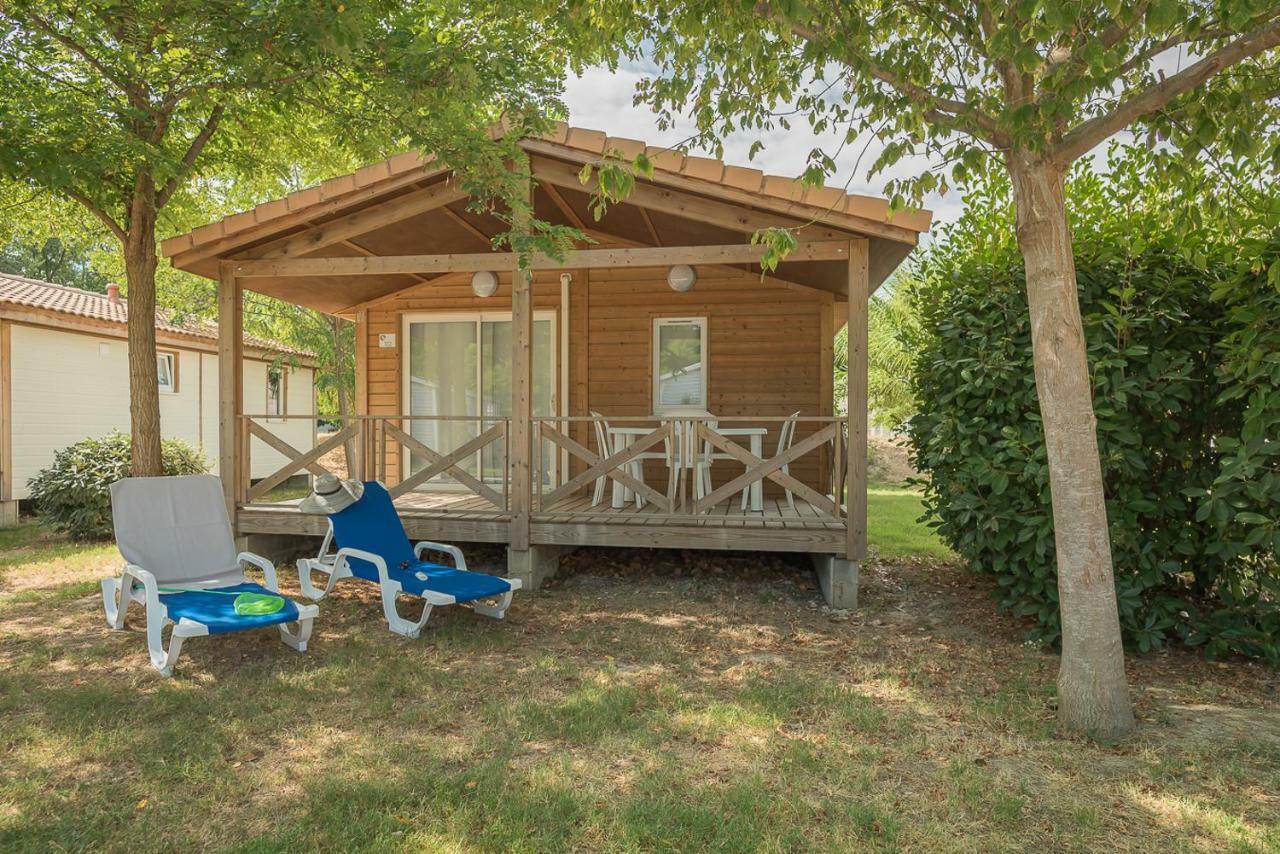 Campsite Le Mediterranee - Domaine Pietonnier